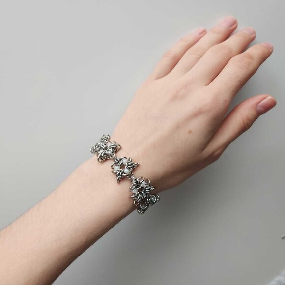Vintage silver fairy flower chainmail chunky silver bracelet - Picture 1 of 10